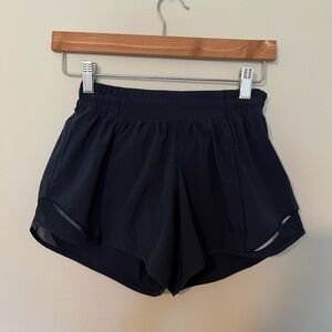 Lululemon Hotty Hot Short II *Long 4" Size 4 in True Navy